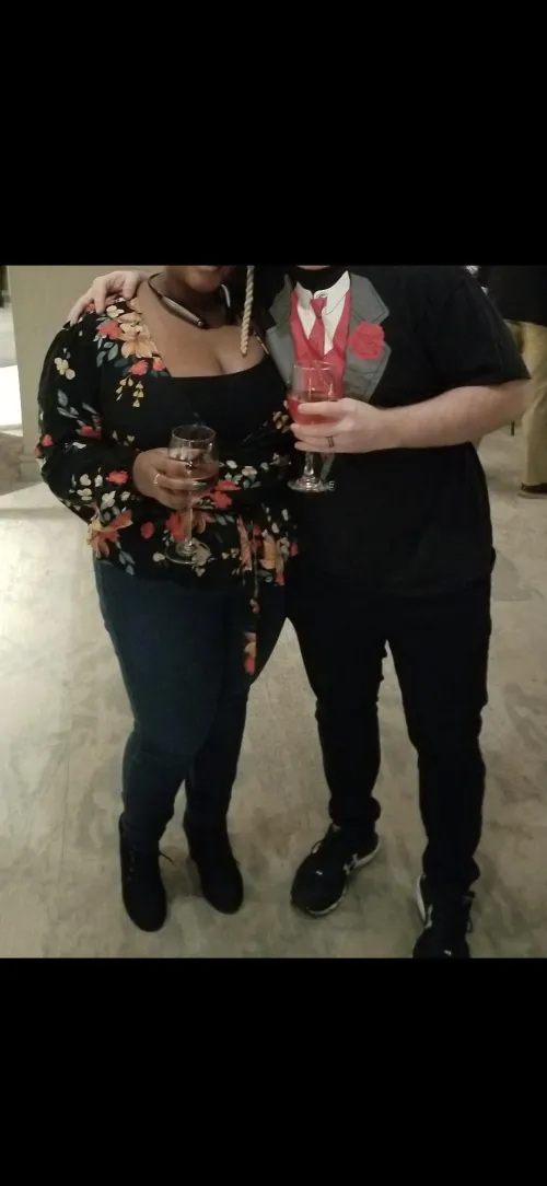 32m Fit/Straight/White and 30f BBW/Bi/Black. Couple travelling to Gulf Shores on 3/29-3/31. Looking for Couples or Females. Can't host. by WhiteChocolateMocha9