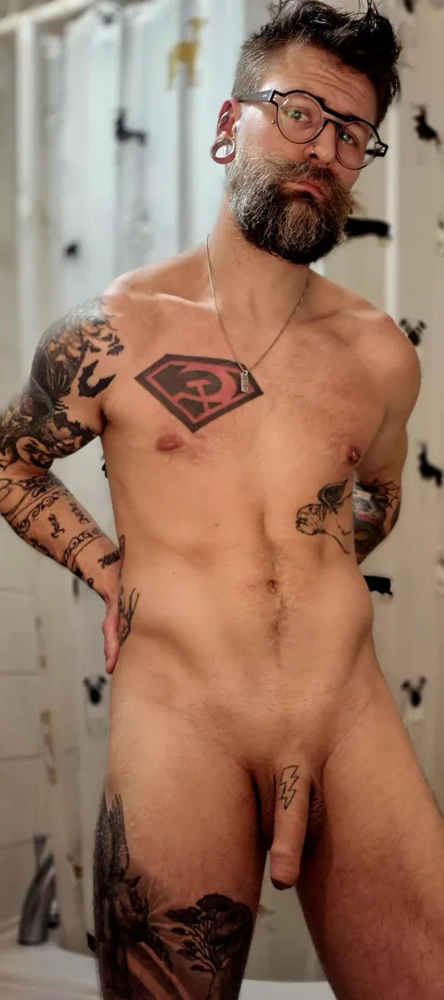 33, Ex-athlete, Dilf (yes, I am actually a Dad.) by LightningSticck