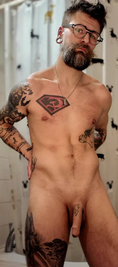 33, Ex-athlete, Dilf (yes, I am actually a Dad.) posted by LightningSticck