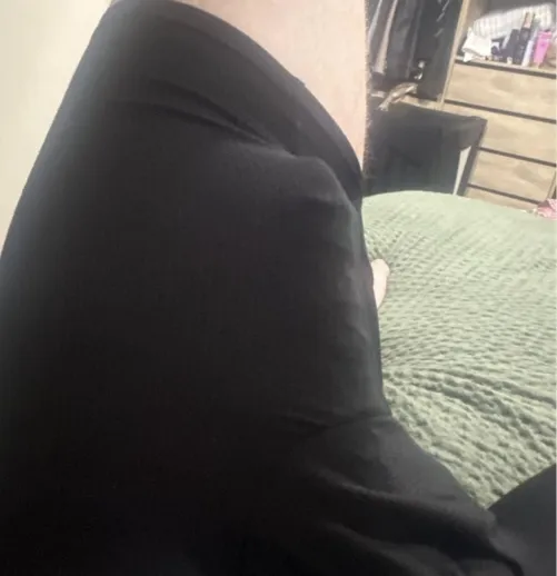 33 M & curious, Warwick region looking to suck cock, very little experience but enjoyed my first few times, i swallow if that helps  by Responsible_Front325
