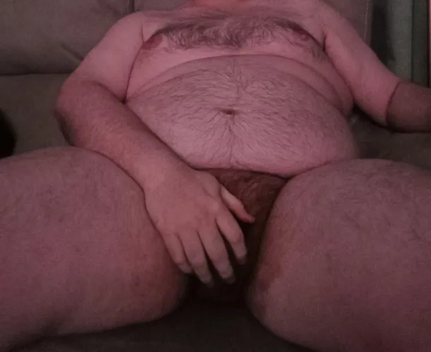 33 M (Location) sat here, wondering who wants to join me by Ambitious_Might7613