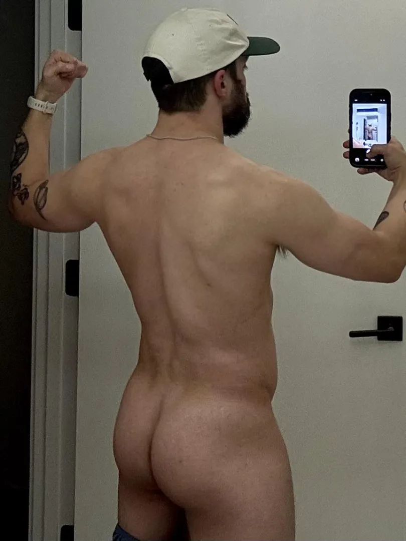 33 [m4m] chill masc guy for same, can host posted by hikingguy2010