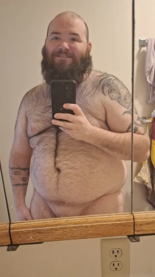 33 (Martinsburg WV) Anyone like hairy dad bods lol by tattedfatguy92