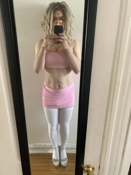 33 sissy in Montreal looking for a man to train my bj skills by throwabayleaf