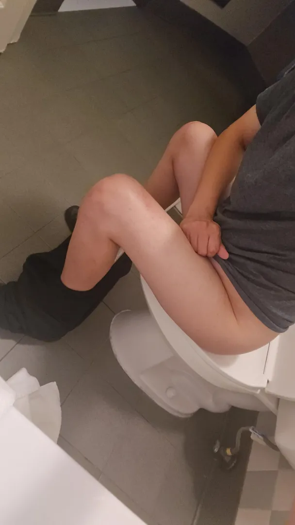 33 year old gay total bottom here looking for a toilet top FWB. I want someone that can eat my gassy farting asshole, maybe eats my shit too if you're into that, but not required. I'm 33 5'7 150 slim average body.. I am open to traveling and relocatin posted by Top-Camp9419