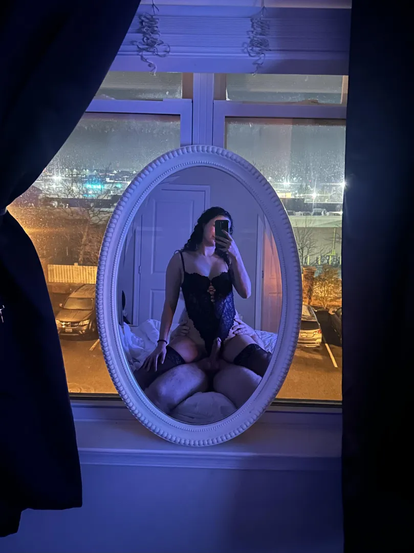 33/28 [MF4F] [MF4M] [MF4MF] FWB looking to explore posted by MidnightMingles