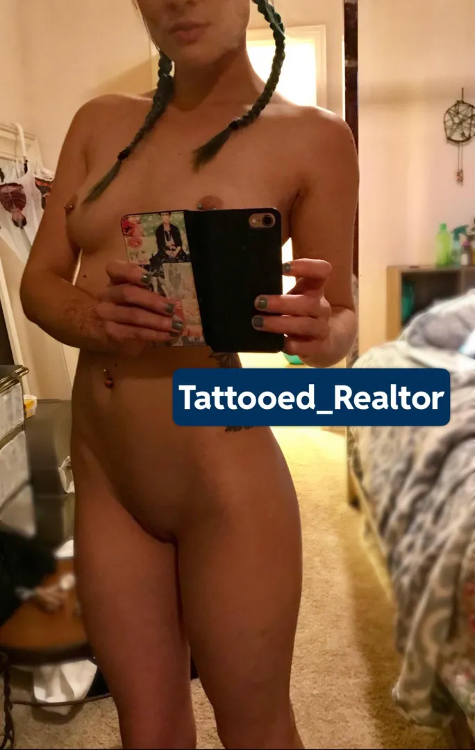 [33/30][MF4F][Phoenix] experienced and attractive couple looking for a female third posted by Tattooed_Realtor