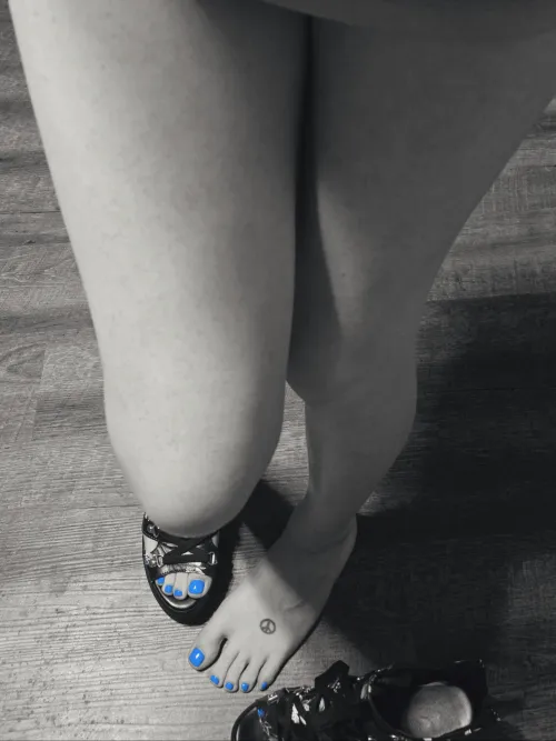 (33f) Blue Candies  by ModestlytoastedAgain