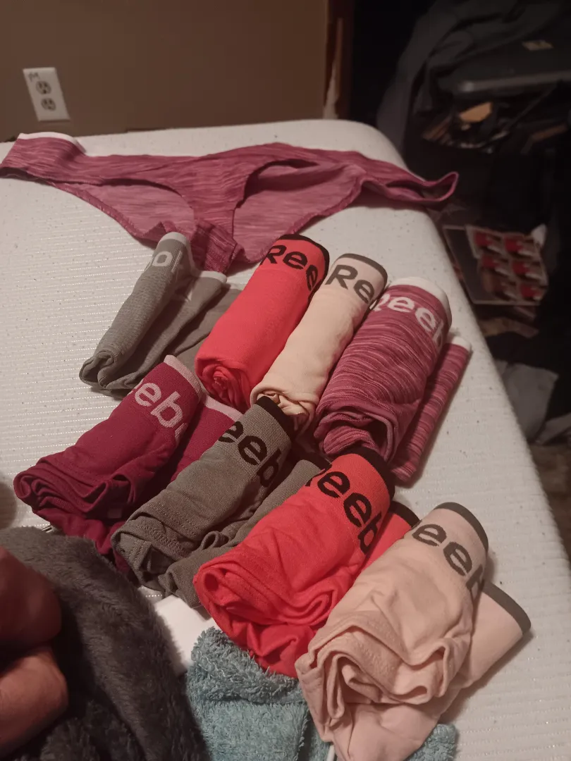 33m chubby nerd needs some bullying. You pick the underwear posted by mundanefungui