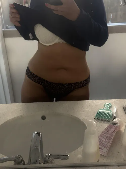 34, 38 couple looking for massage for wife by bunz2020