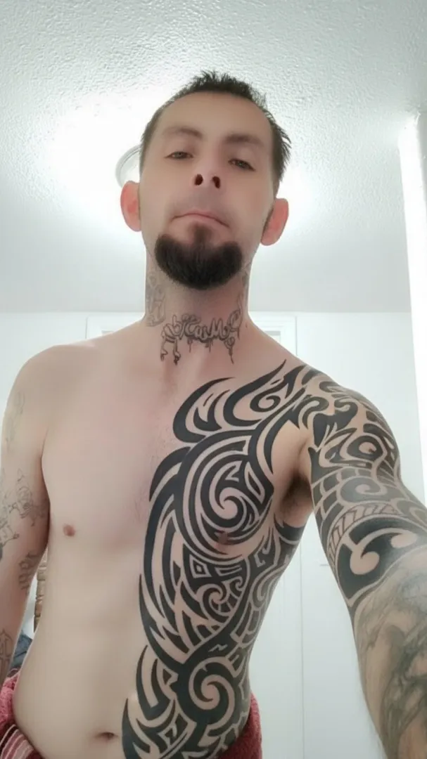 34 m seeking f .got a room in Modesto hosting for F or MF posted by Material_Stand_1202