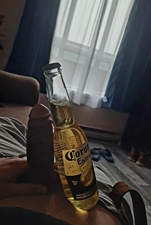 34 (m4f) cheers.. let's have some fun. by vancouver_latinhung