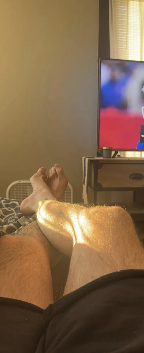 (34) straight bro looking for bromance… SFW or NSFW are fine with me. Snap and tele in bio by Curious413413