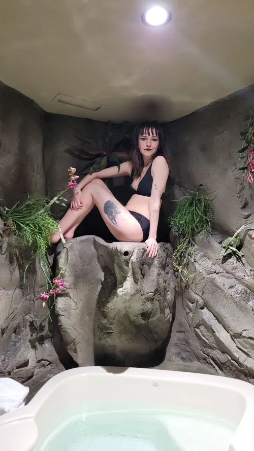 34B by Hennessy-Starr