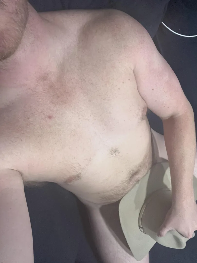 34m looking for F fwb or couples posted by Striking_Plum8307