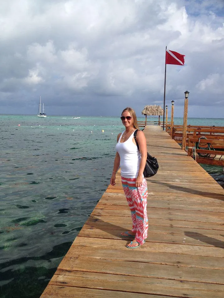 35 [F4M] looking for older men over 50 posted by funjen_1989