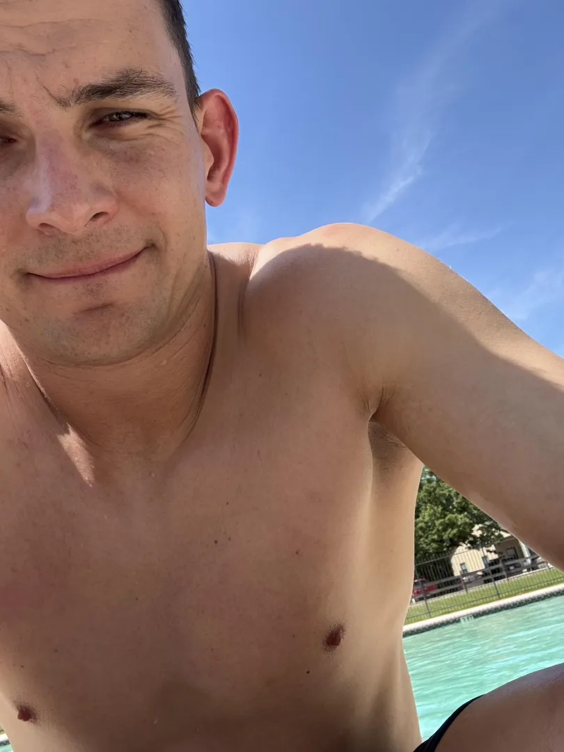 35 m in Tyler looking for couples and females posted by WrongDistribution586