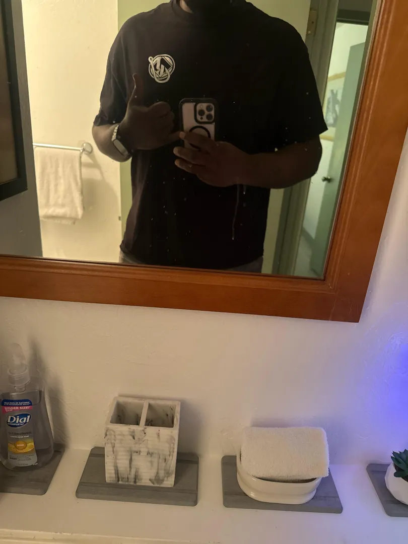 35 (M4MF) Kona- Looking for a fun couple posted by islandbbc4u