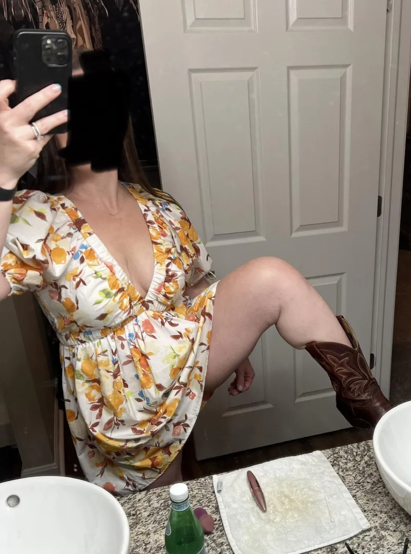 35F/37M - MF/MF-F. Wife run acct ❤️ posted by Low_Revolution3643