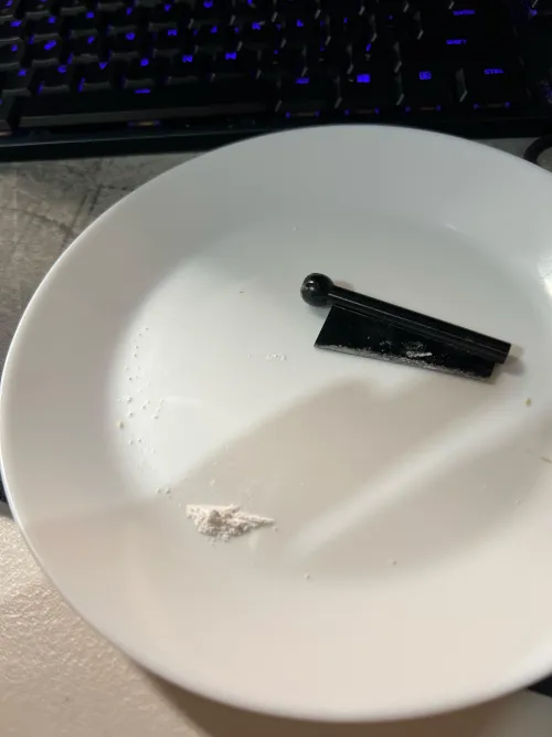 35M went through the biggest bag today and down to just a few lines. by staceystevens