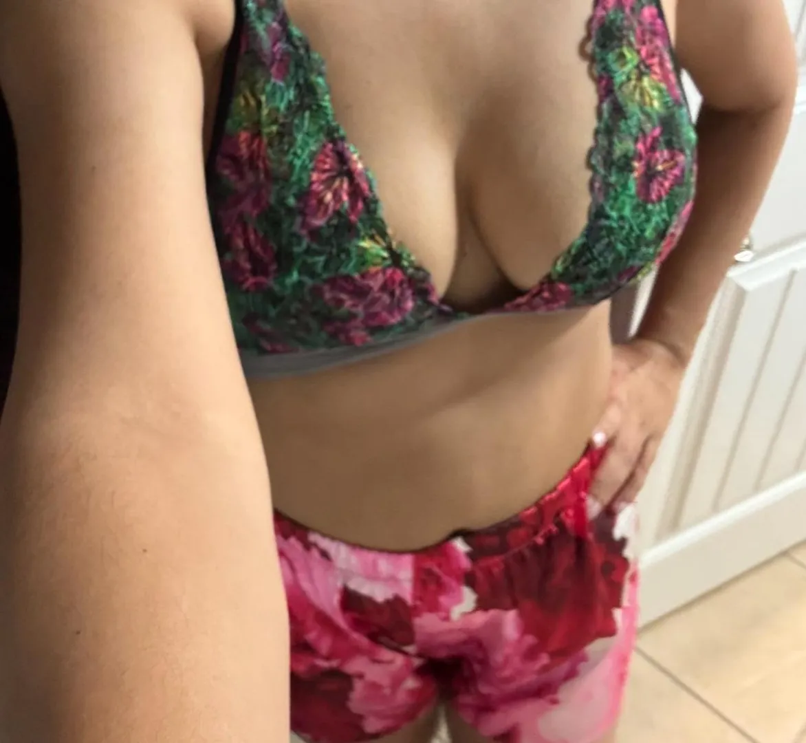 36 34 MF4M- couple looking for8”BWC (34-42) long term third in cedar park . Wife plays solo . Reply only if you can host . DDF is must posted by Antique_Wolf_8247
