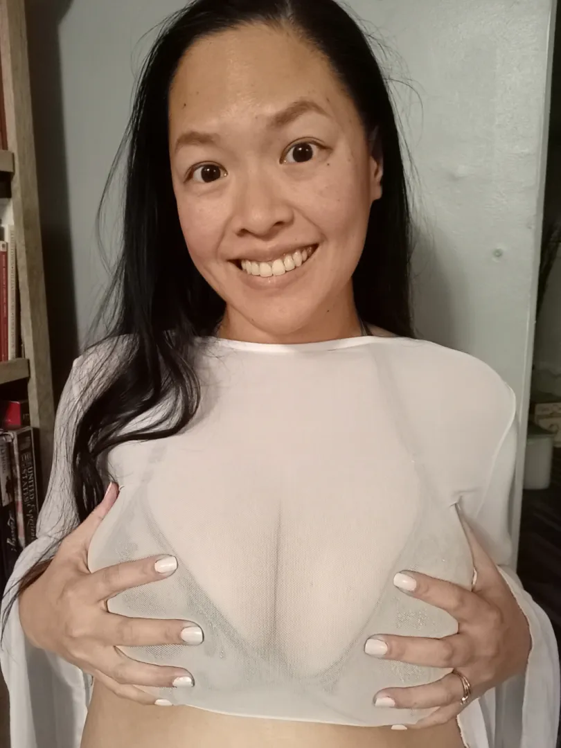 36 DD soft and squishy  posted by curvylotus