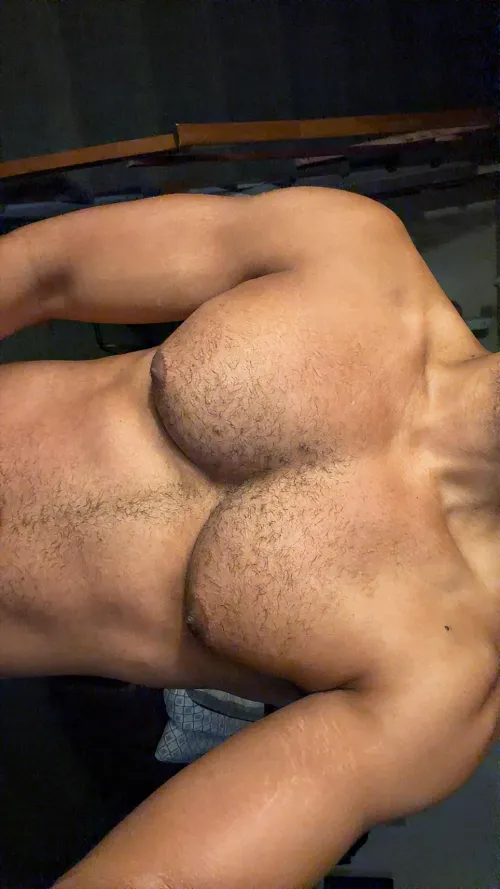 36 fit bro looking for a strong bromance by DoubleOhPapi