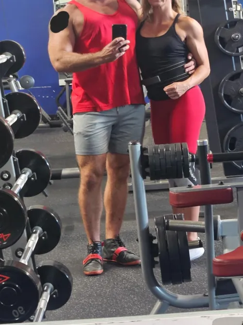 36/43 (MF4MF) (Banff) Feb 2-5 NO SINGLE MALES by Medium_Green_6339