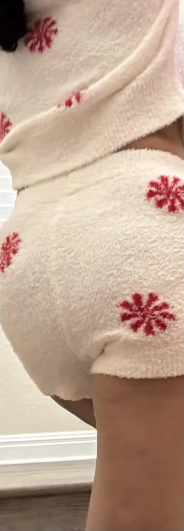 36M 34 F looking for longterm third (32-45)BWC 8” near cedar park . Reply only if you can host . DDF is must posted by Antique_Wolf_8247