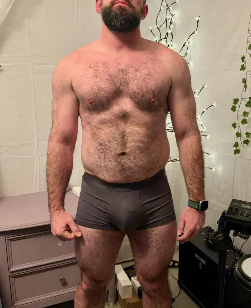 [37] Used to be insecure about my chest hair - should I be? by cassusklay