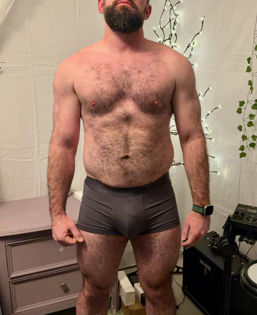 [37] Used to be insecure about my chest hair - should I be? posted by cassusklay