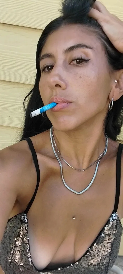 +38 fumadora adicta al placer ! by lilit111