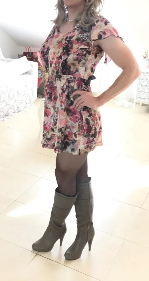 38 [S4A] #Boston - MILF mommy sissy looking for hung or other passable sissy friends posted by Blonde-Katie-CD