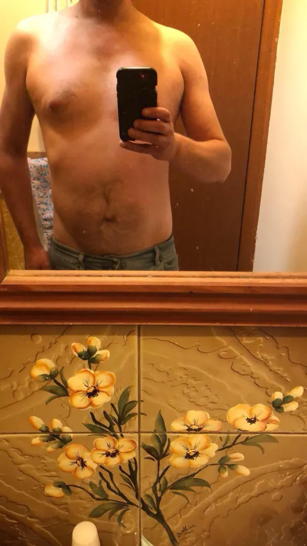 38 -What’s better? The tiles, or the bod posted by CalmBlackberry4585