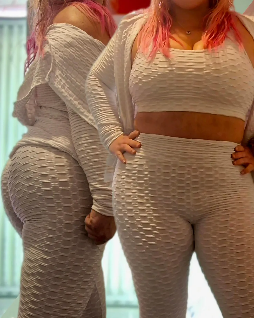 38F4F posted by MyPinkSprinkle