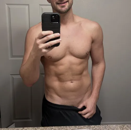 38M 4 MF/F looking for a fun couple or hotwife for some fun. I can host in N. Phx or travel. by secondattempt88