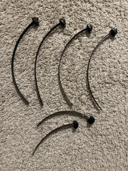 39 [M4F] Chesapeake - I want a good girl to use this weakened. Submit to me, let me zip tie you and have my way. Norfolk, Virgina Beach VA Hosting in hotel. by Crazy_Dig_4783