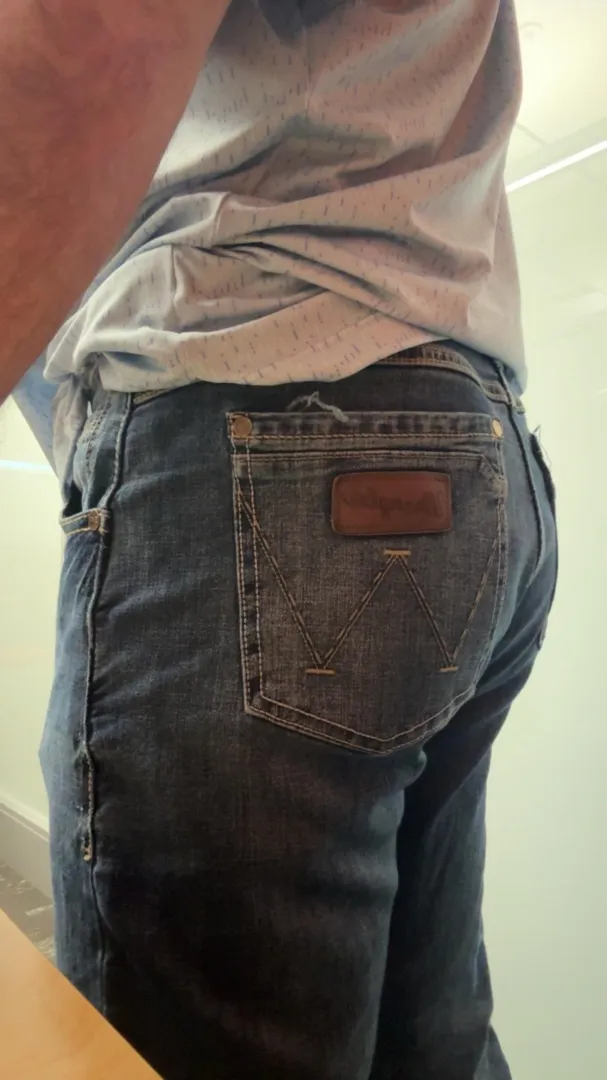 [39] Seeking a fun couple or another likeminded discreet white guy for fun times posted by p_rhyder1986