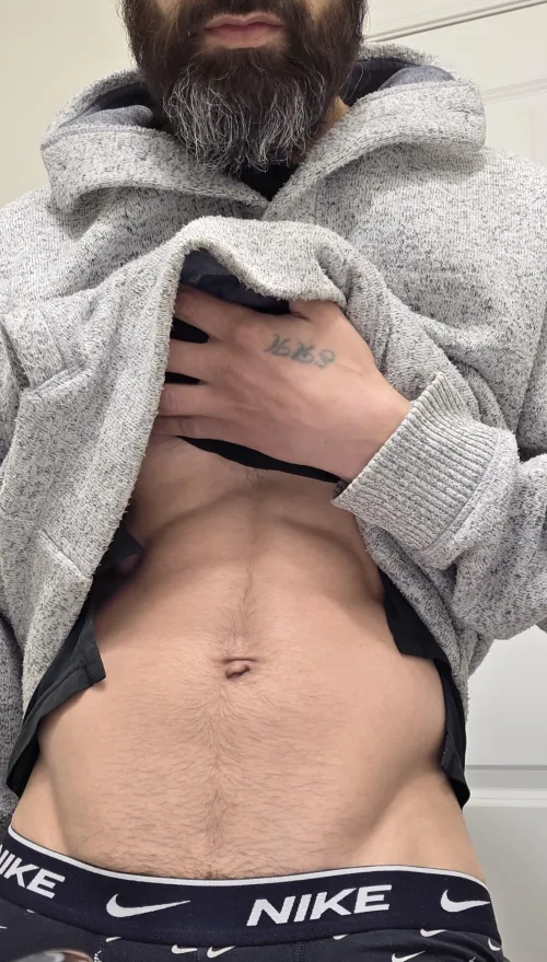 [39] V by WolfSuperb1459