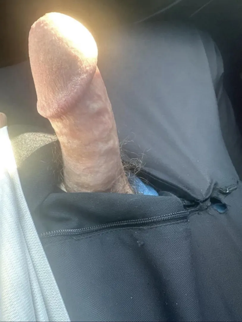 39 year old male in Greeneville TN looking for frotting buddy posted by Silver_Expert_10