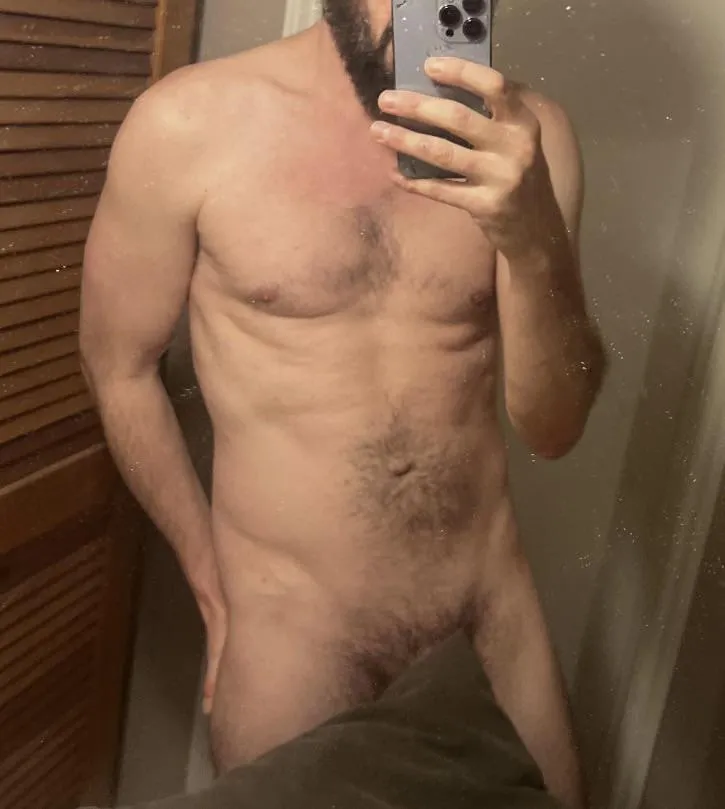 [40] [M4F] - Charlotte, NC - 6’4 fit older man with a growing craving to get that heat back with an early 20’s girl that wants daddy’s thick older cock posted by haplo14