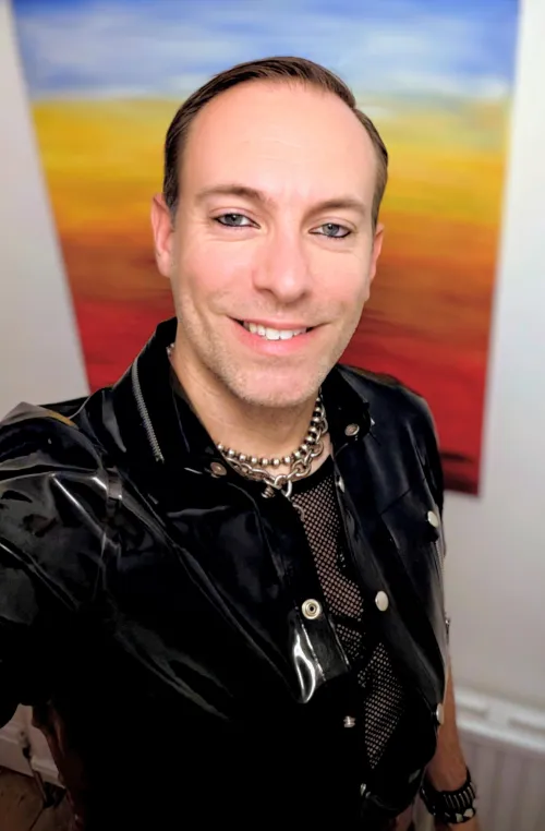 40 [M4F] #London - Alt ENM extroverted kinkster & photographer seeks like-minded partner in crime by MarcusTPhotos