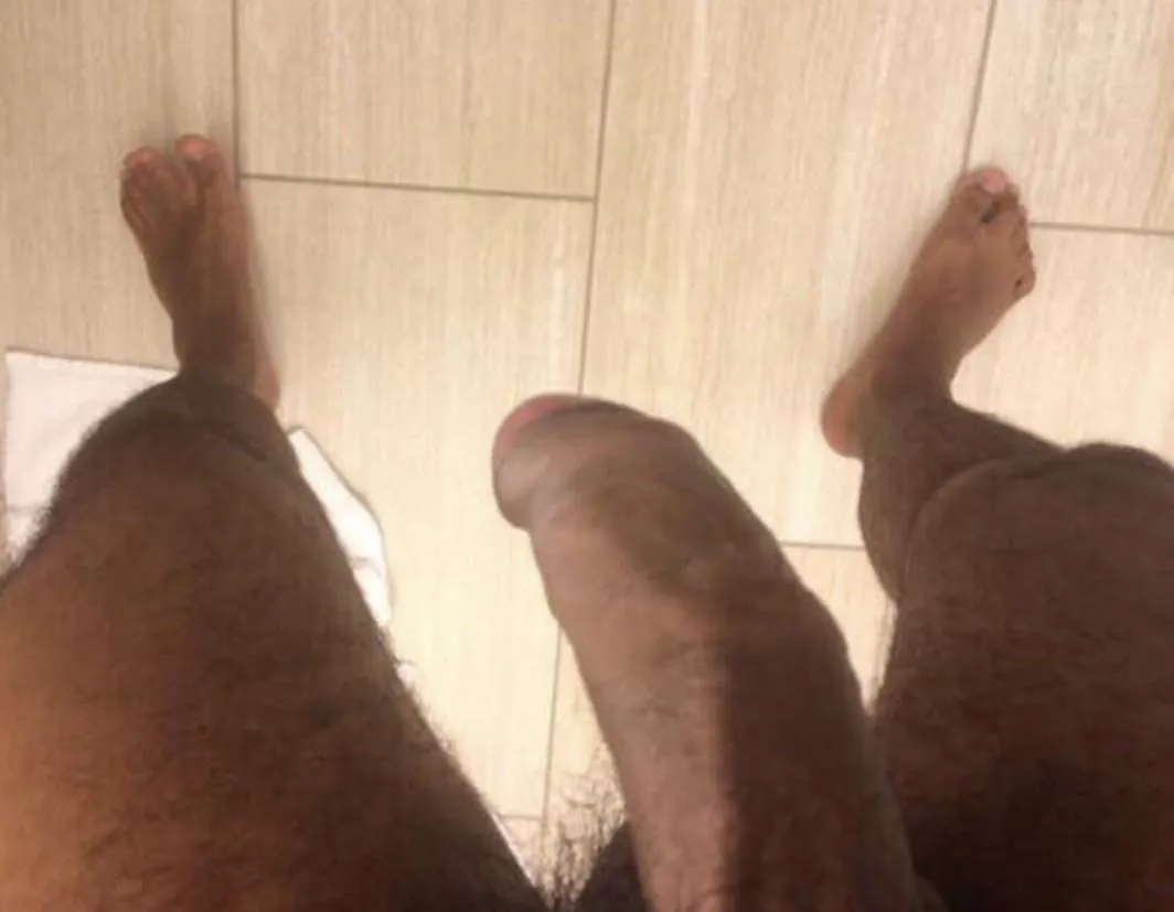 40: Mixed, Bi, Fit in Chamblee. 8.5 uncut, beauty of a dick. posted by phxcoolguy2