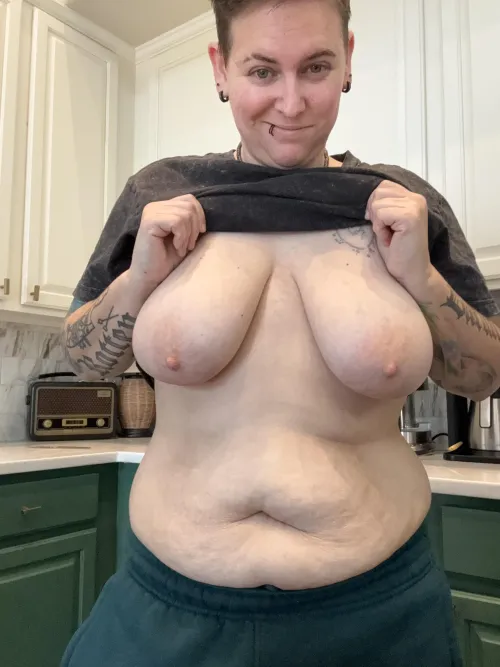 40DD by AllDayOnMyFeet