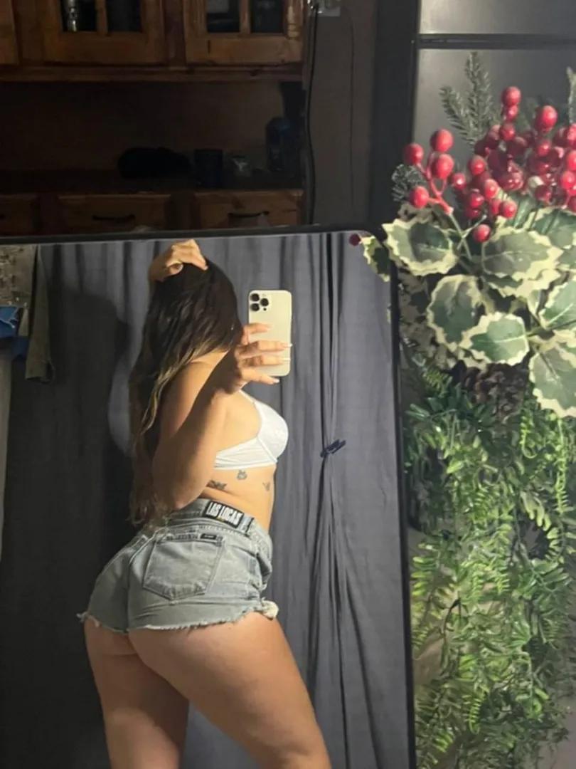 41, I have very low confidence in my body but seeing you like my pics makes me feel hot again posted by Immediate-Leopard250