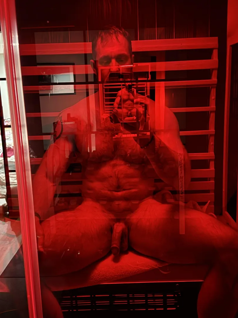 [41] I need a sauna partner… posted by [deleted]