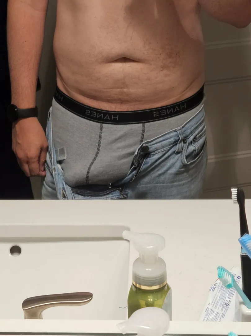 41 [m4f] staying in a hotel tonight in Raleigh / Cary posted by BBN112185