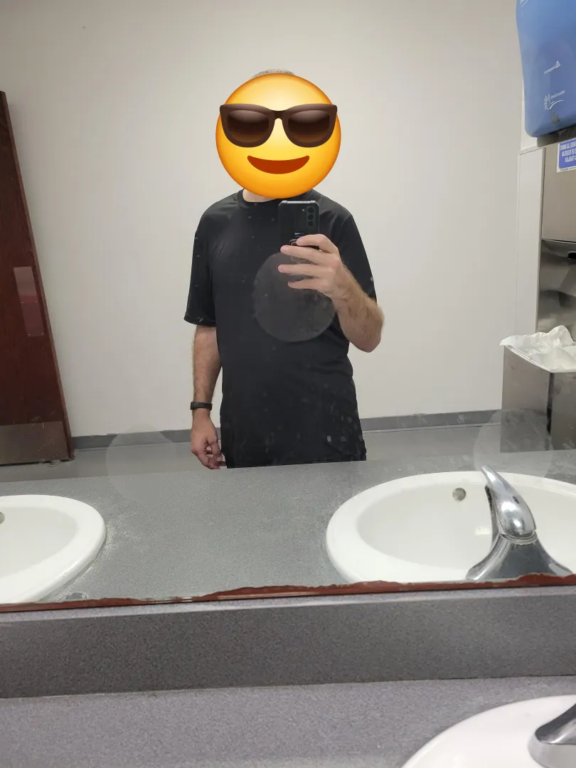 41 [M4F] Well endowed FW guy seeking a friend with benefits posted by Electrical_Estate705