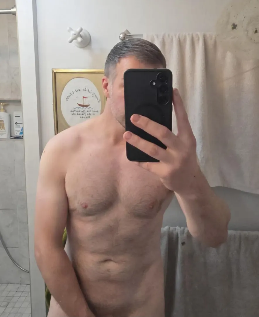 41 yo Bi male looking for MF couples. NE wi can travel posted by Britishguywi