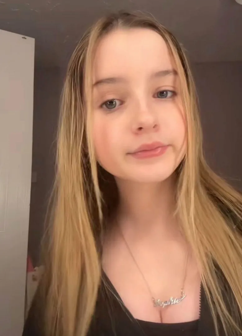 4'11 cutie needs attention pls posted by mekooken